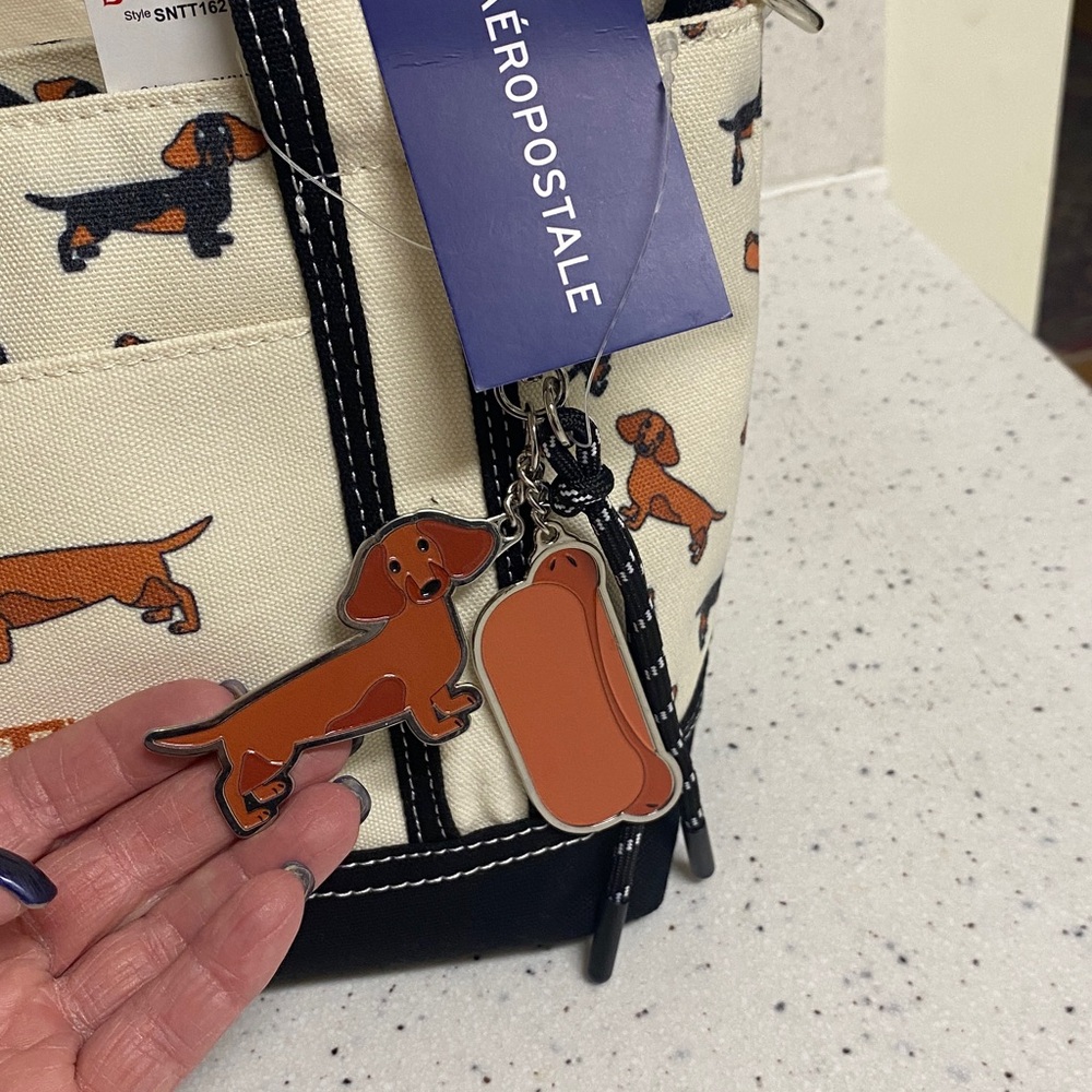 NWT.  Aeropostale, canvas, dachshund handbag. - Picture 5 of 15